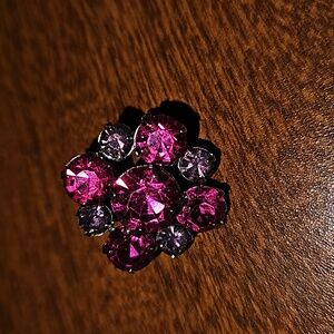 Rhinstone pin...NEW condition
